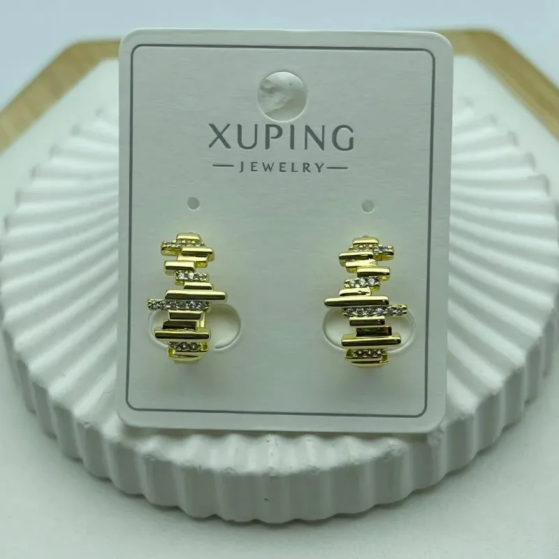 Detay Vip Küpe