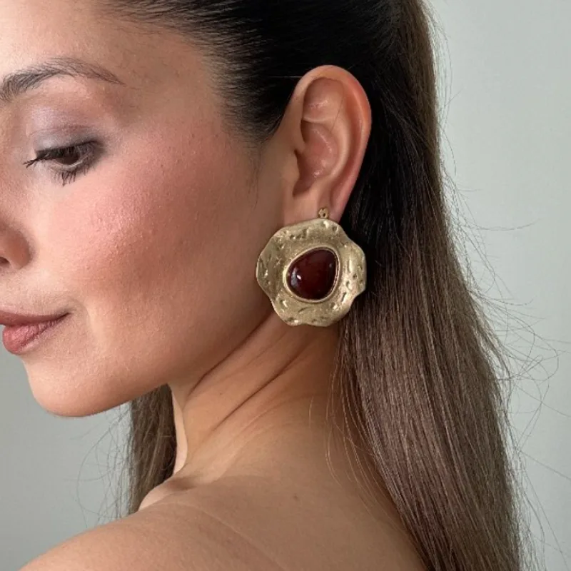 Mng Kahverengi Detay Gold Küpe